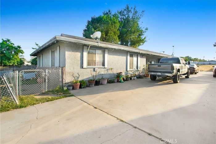 photo 2: 4158 N E Street, San Bernardino CA 92407