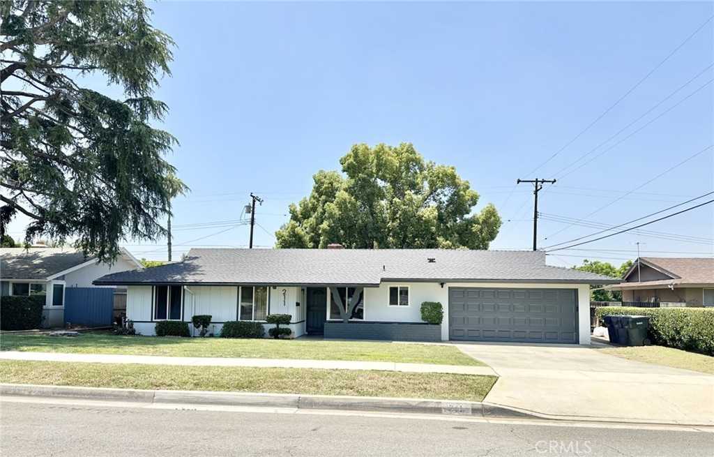 photo 1: 211 Lido Street, Redlands CA 92374