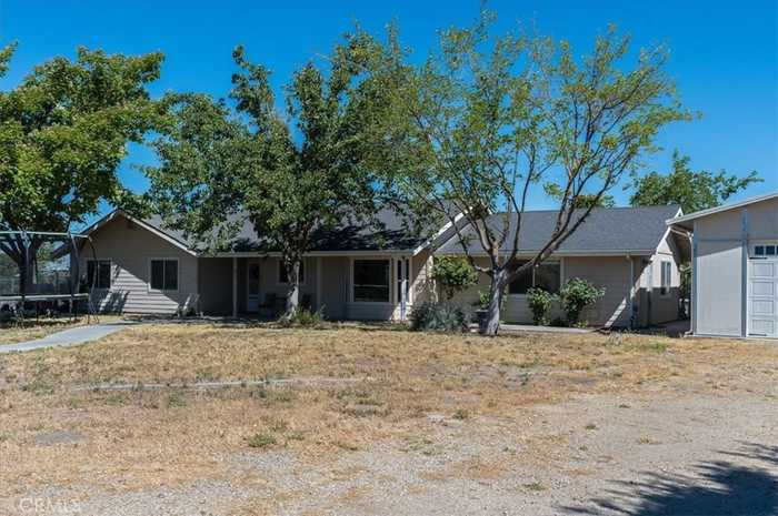 photo 2: 3670 Stage Springs Road, Creston CA 93432