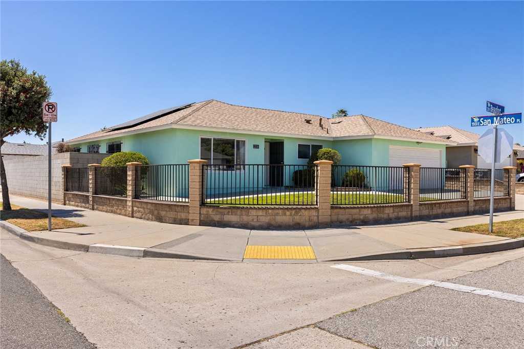 photo 2: 2231 Beaufort Drive, Oxnard CA 93033