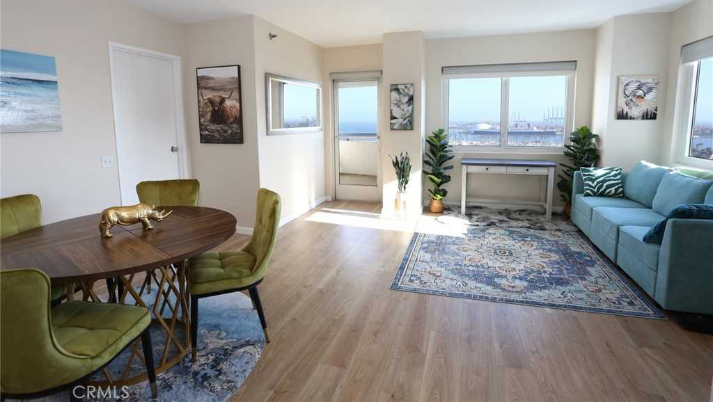 photo 1: 525 E Seaside Way Unit 2004, Long Beach CA 90802