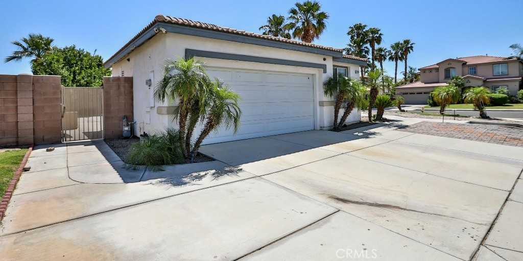 photo 2: 48180 Chandler Ct, Indio CA 92201