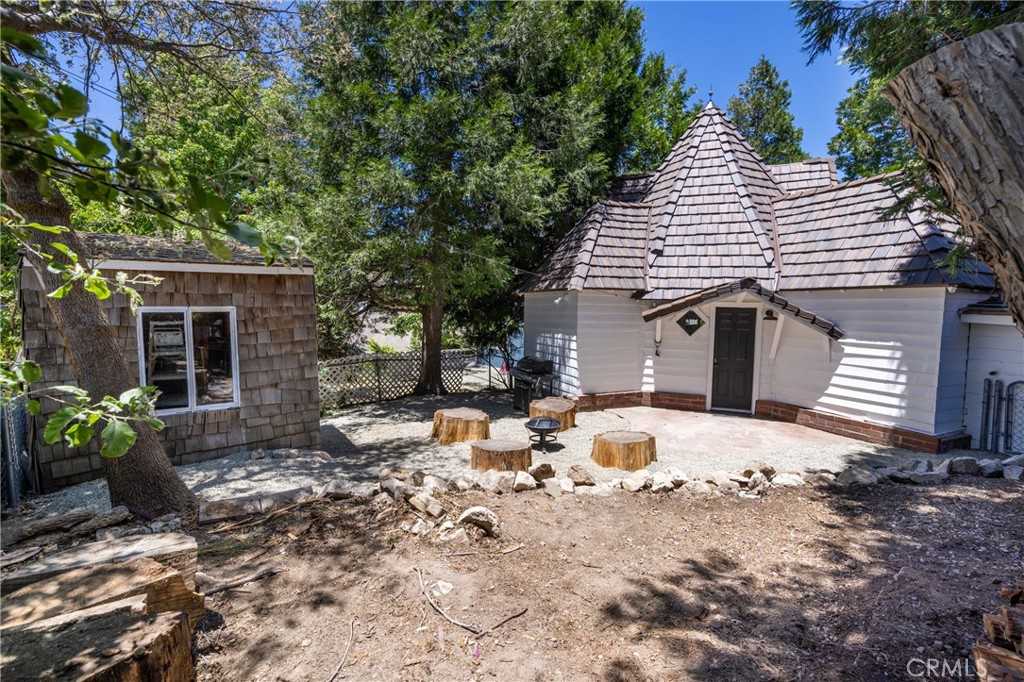 photo 2: 26433 Lake Forest Drive, Twin Peaks CA 92391