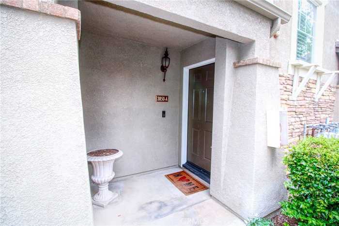 photo 2: 3850 Polk Street, Riverside CA 92505