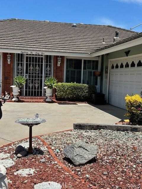 photo 1: 18265 Reata Way, Rancho Bernardo (San Diego) CA 92128