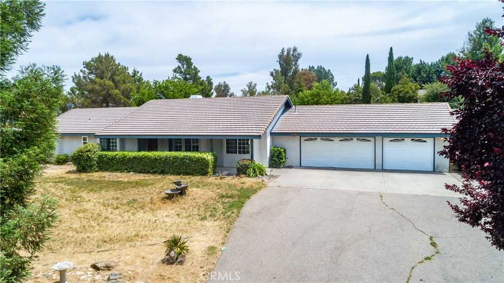 photo 2: 425 Gahan Place, Paso Robles CA 93446