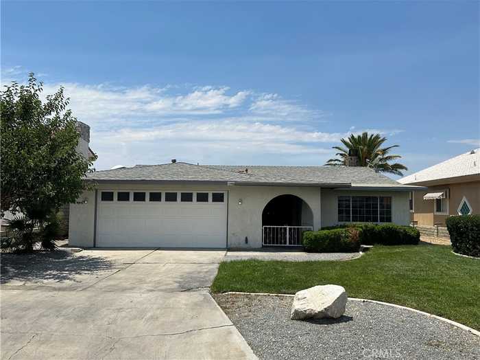 photo 2: 13496 Pyramid Drive, Victorville CA 92395