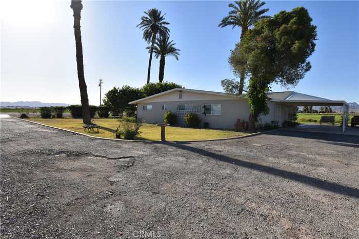 photo 1: 6260 N Lovekin Boulevard, Blythe CA 92225