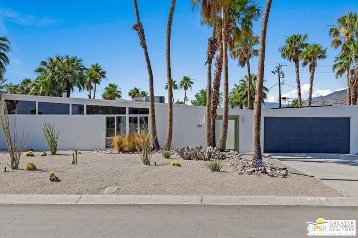 photo 1: 589 Sycamore Circle, Palm Springs CA 92262