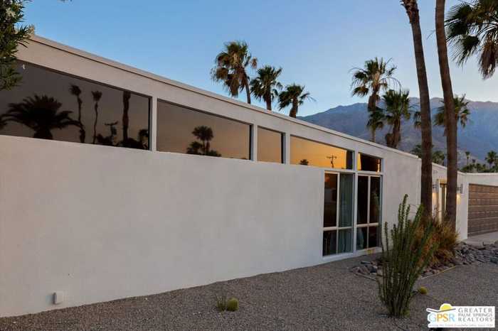 photo 2: 589 Sycamore Circle, Palm Springs CA 92262