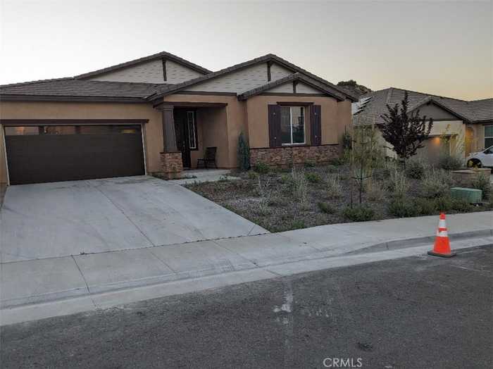 photo 1: 29129 Evans Way, Lake Elsinore CA 92530