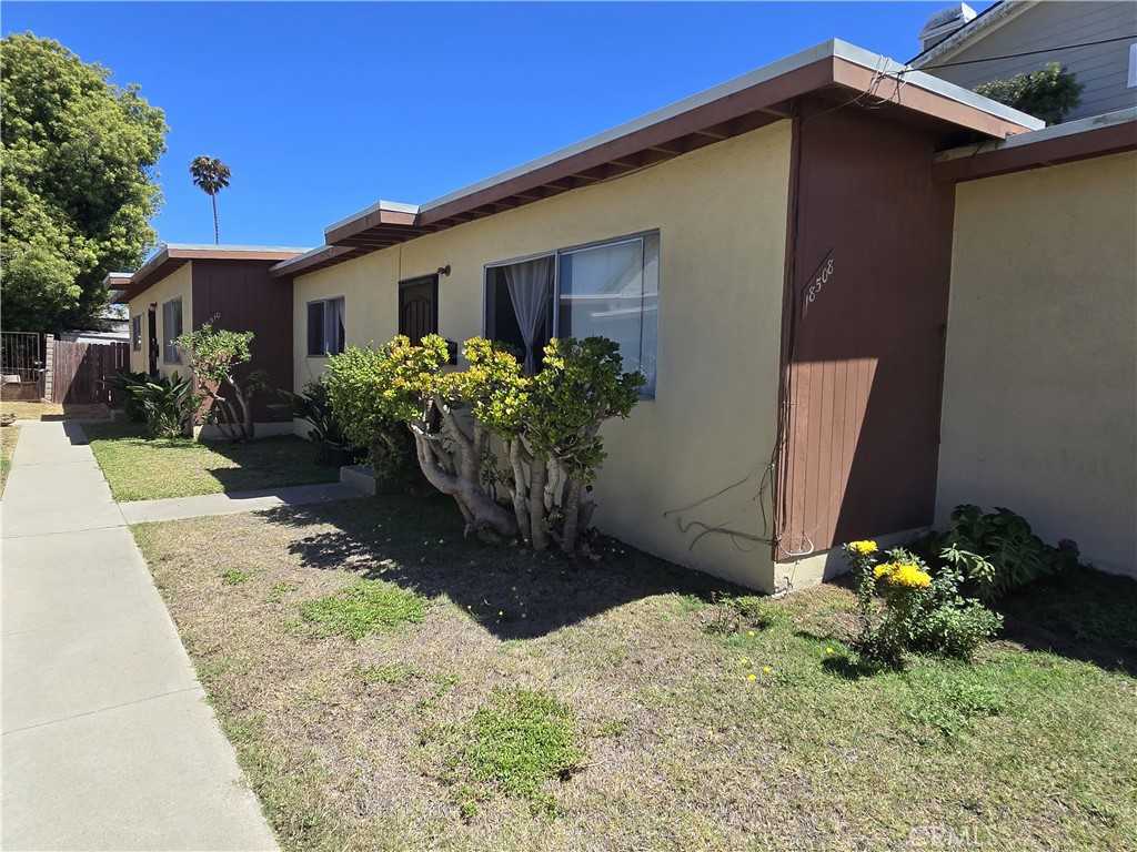 photo 2: 18508 Mansel Avenue, Redondo Beach CA 90278