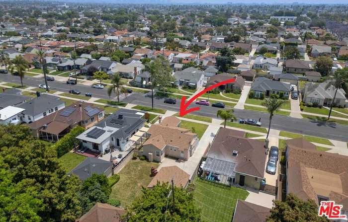 photo 2: 3873 Westside Avenue, Los Angeles CA 90008