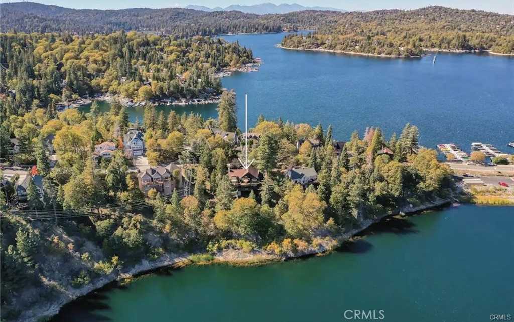 photo 2: 537 Canyon View Road, Lake Arrowhead CA 92321