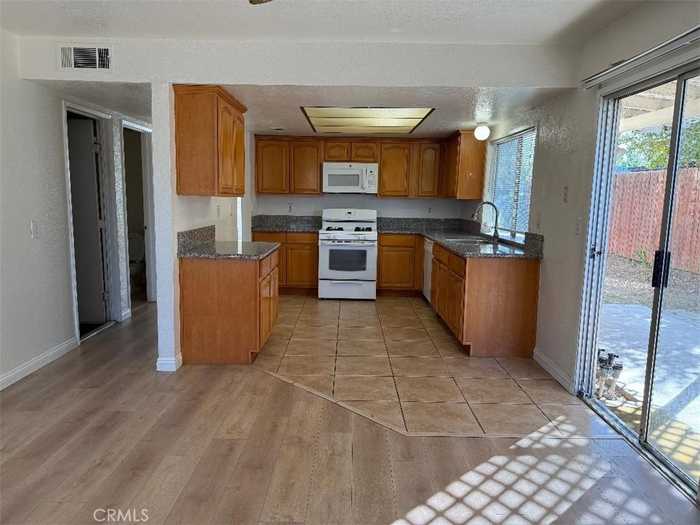 photo 7: 1560 Stillman Avenue, Redlands CA 92374