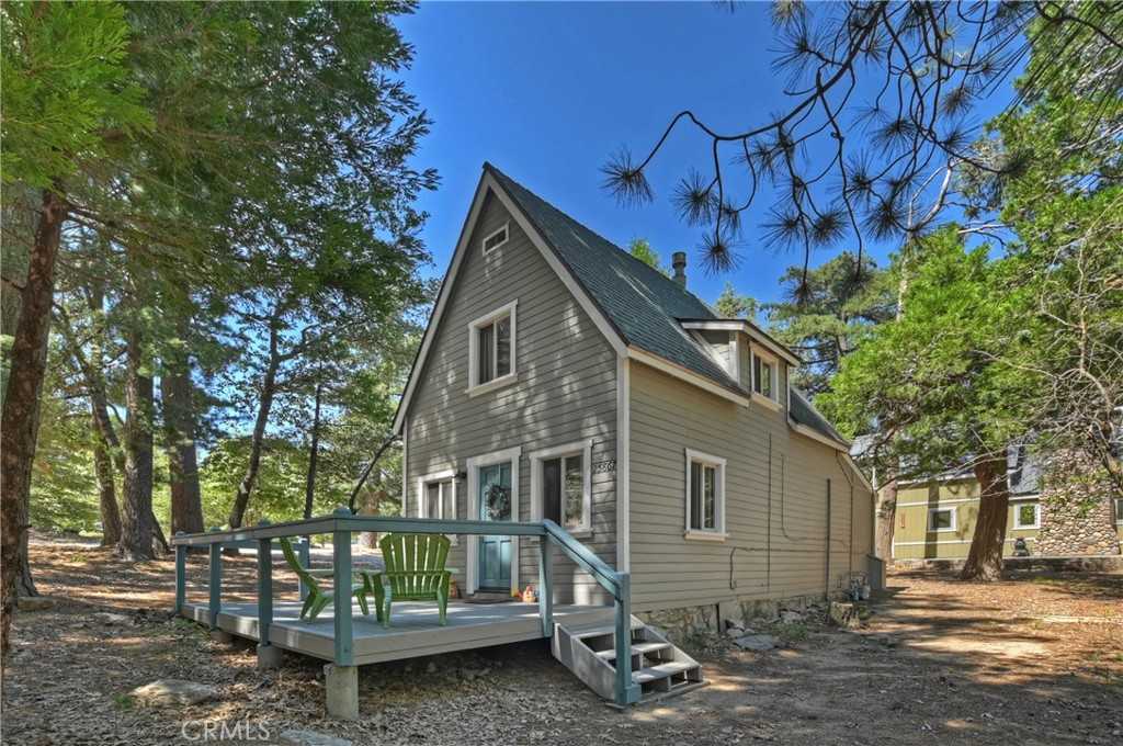 photo 2: 25867 Mile Pine Road, Twin Peaks CA 92391