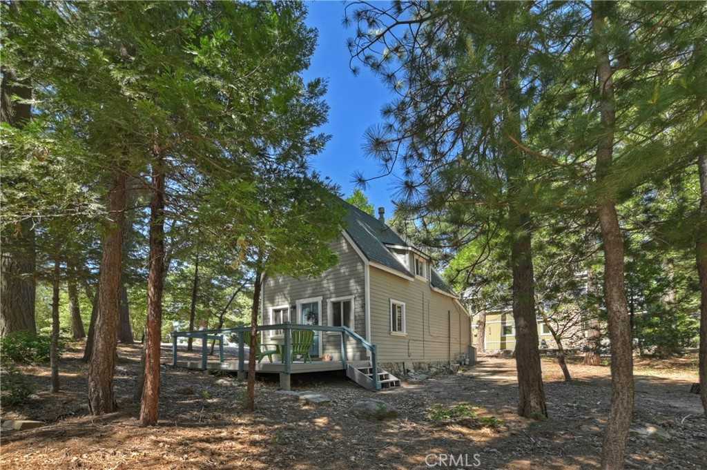 photo 3: 25867 Mile Pine Road, Twin Peaks CA 92391