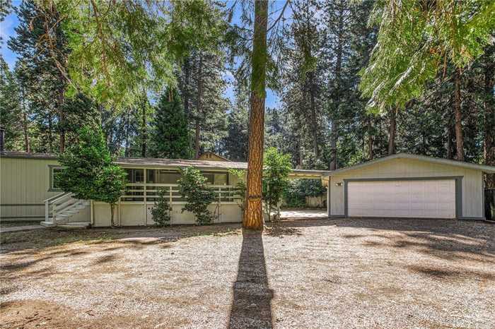 photo 1: 14586 Asheville Drive, Magalia CA 95954