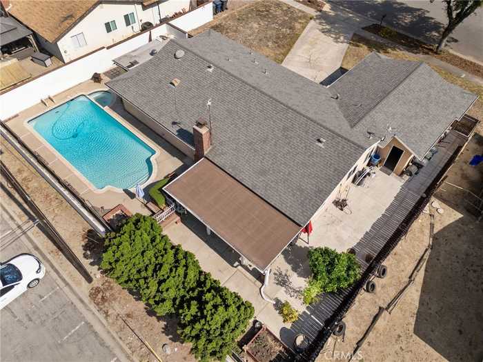 photo 2: 823 Harvard Court, Redlands CA 92374