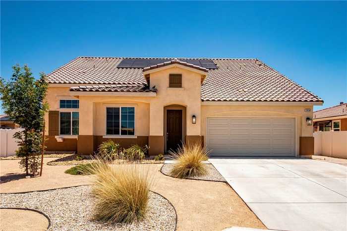 photo 1: 39134 Forsythia Lane, Palmdale CA 93551