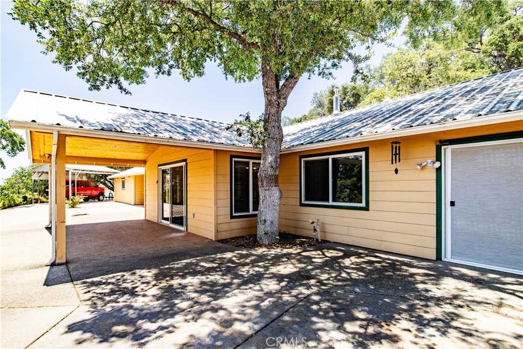 photo 1: 5033 W Whitlock Road, Mariposa CA 95338