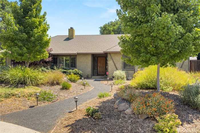 photo 2: 225 Somerset Place, Chico CA 95973