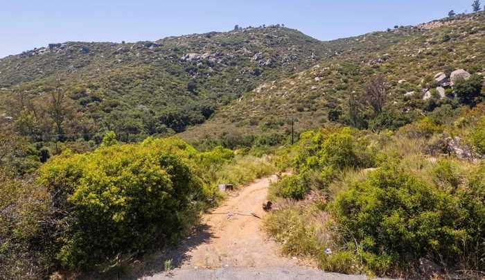 photo 2: 12226 Wildcat Canyon Rd, Lakeside CA 92040