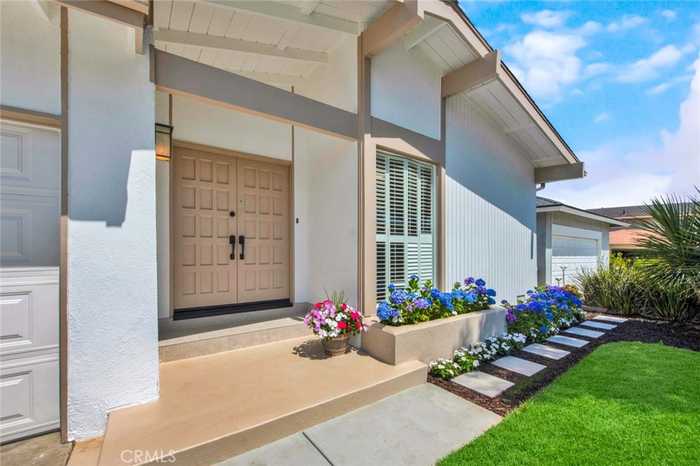 photo 2: 620 Sandpiper Drive, Seal Beach CA 90740