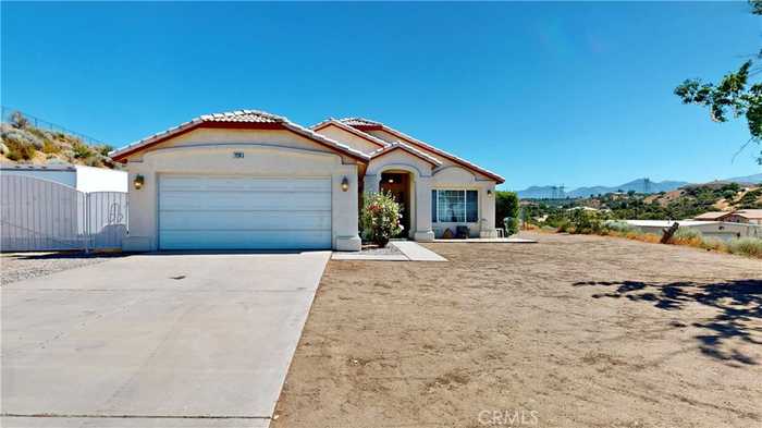 photo 2: 7170 Joshua Road, Oak Hills CA 92344