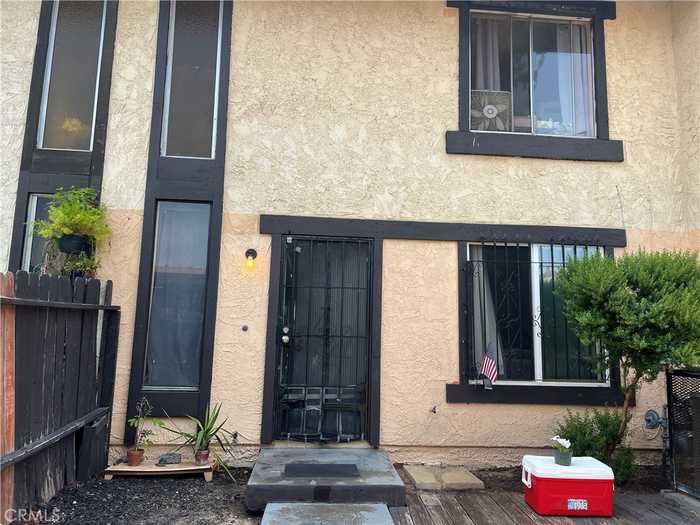 photo 1: 26873 Mossway Street, Highland CA 92346