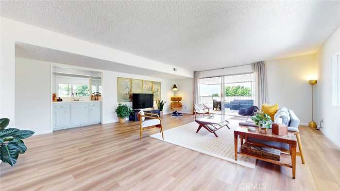 photo 2: 1015 N Michillinda Avenue Unit 402, Pasadena CA 91107