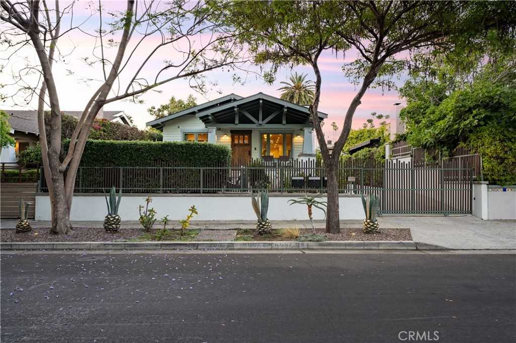 photo 1: 6067 Harold Way, Los Angeles CA 90028