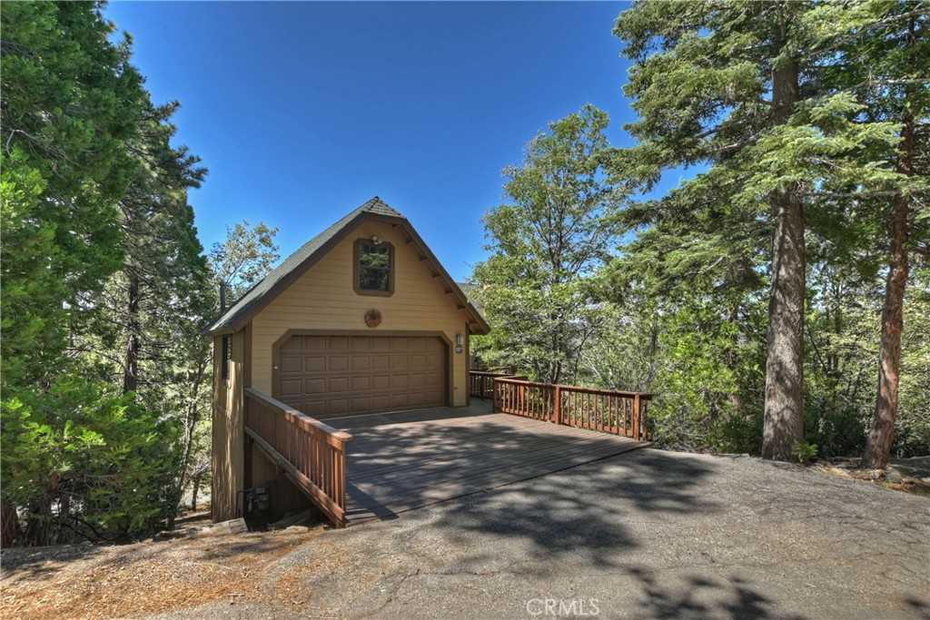 photo 3: 369 Pioneer Road, Lake Arrowhead CA 92352