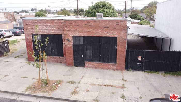 photo 1: 1509 W Florence Avenue, Los Angeles CA 90047