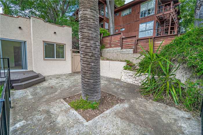 photo 2: 6845 Alta Loma, Los Angeles CA 90068