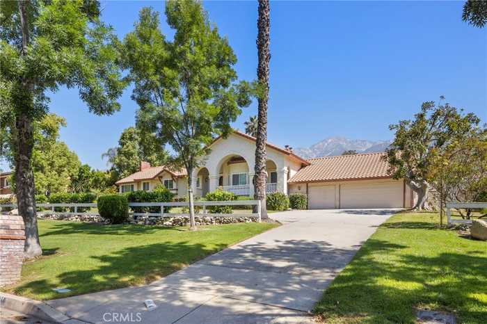 photo 2: 10940 Beechwood Drive, Rancho Cucamonga CA 91737