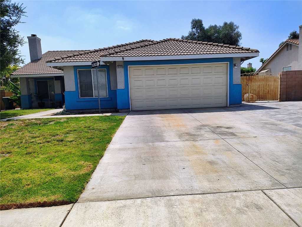 photo 1: 10590 Tumbleweed Drive, Bloomington CA 92316