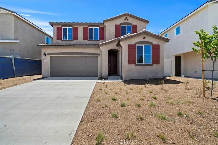 photo 2: 955 Yuzu Way, Redlands CA 92374