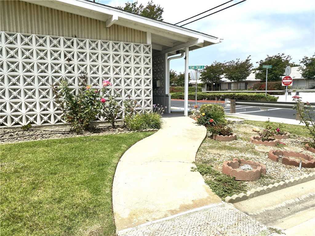 photo 3: 1502 Golden Rain Road, M2-46L, Seal Beach CA 90740