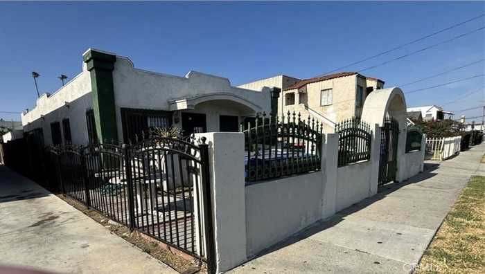 photo 2: 535 W 54th Street, Los Angeles CA 90037