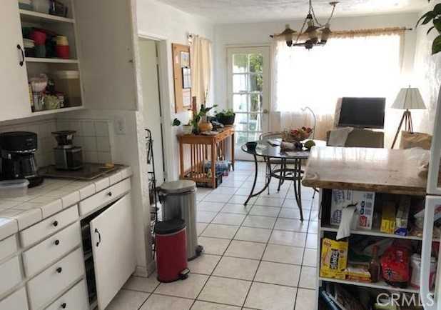 photo 3: 2119 Willowbrook Drive, Oceanside CA 92056