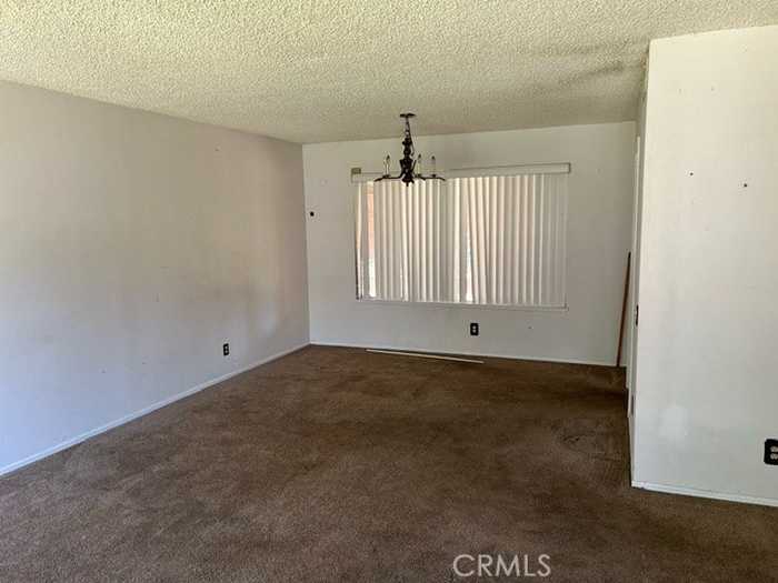 photo 2: 3889 Middleton Place, Riverside CA 92505