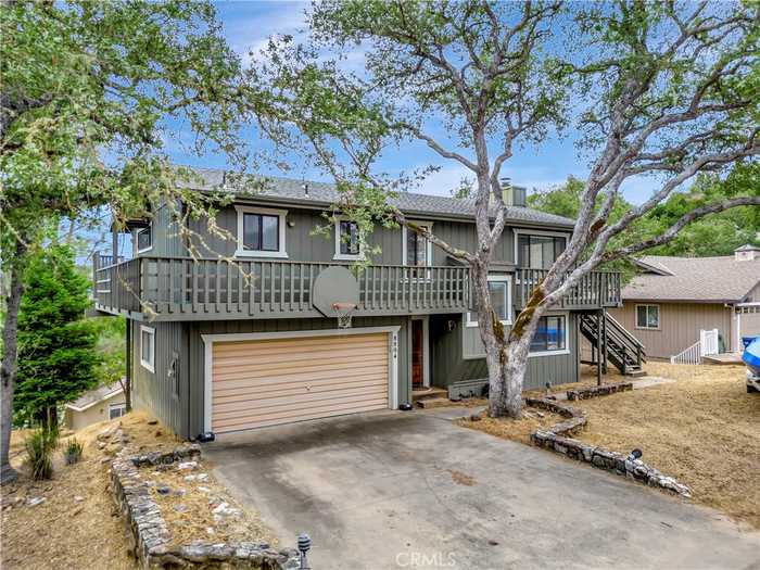 photo 1: 8804 Deer Trail Court, Bradley CA 93426