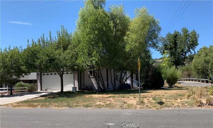 photo 1: 545 Keys Boulevard, Clearlake Oaks CA 95423