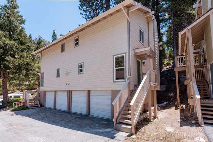 photo 1: 195 Rockledge, Lake Arrowhead CA 92352