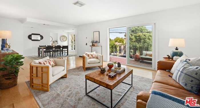 photo 2: 743 Pier Avenue Unit 1, Santa Monica CA 90405