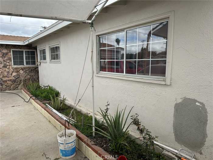 photo 2: 309 Lang Avenue, La Puente CA 91744