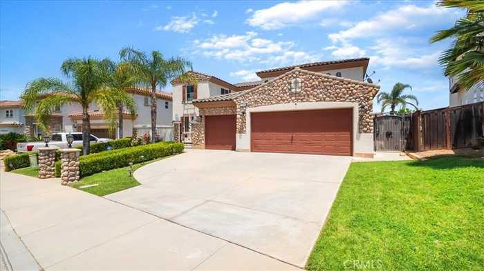 photo 2: 23386 Calle Pepita Road, Corona CA 92883