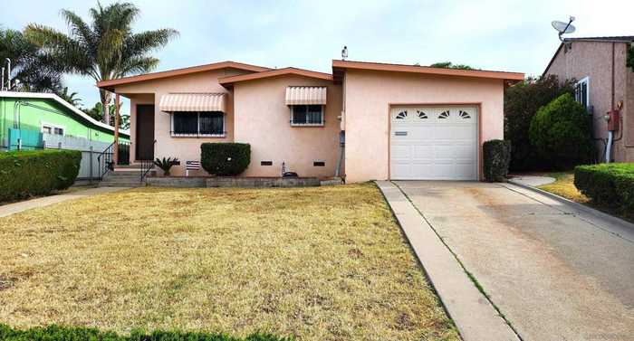 photo 1: 6026 Potomac St, San Diego CA 92139