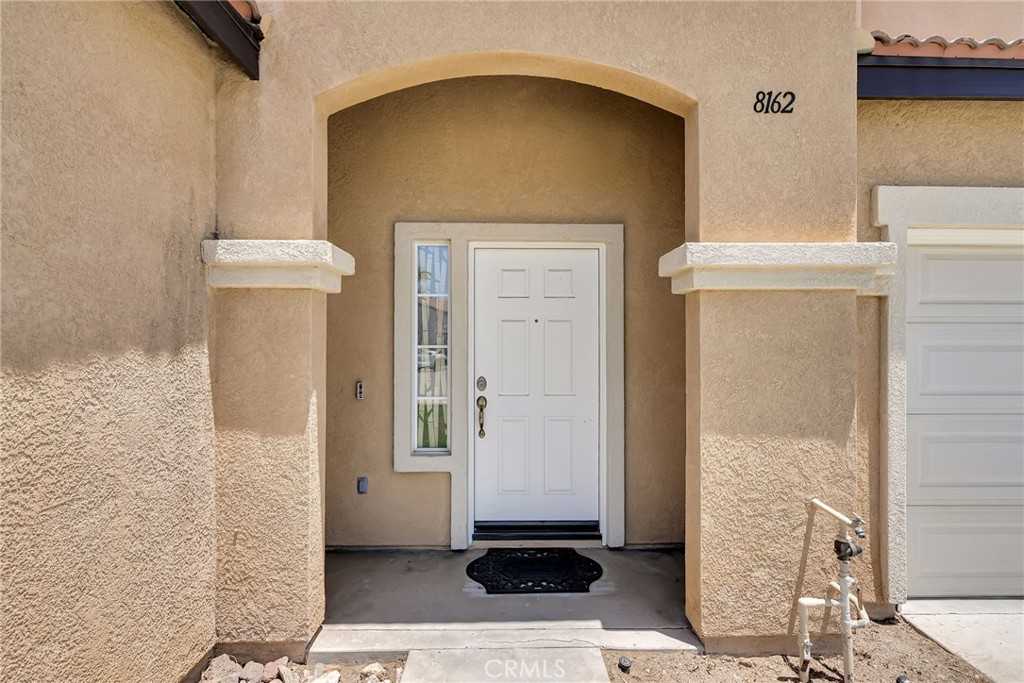 photo 2: 8162 Angel Lane, Riverside CA 92508